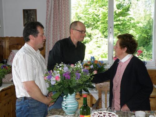 90. Geburtstag Frau Ing. Helga Wagner - Vorstand gratuliert